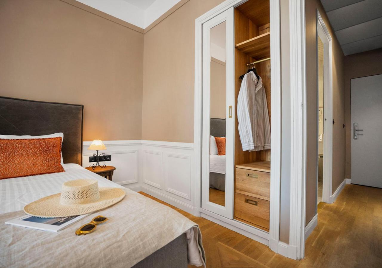 Langley Resort Napoléon Bonaparte LʼÎle-Rousse Habitación foto
